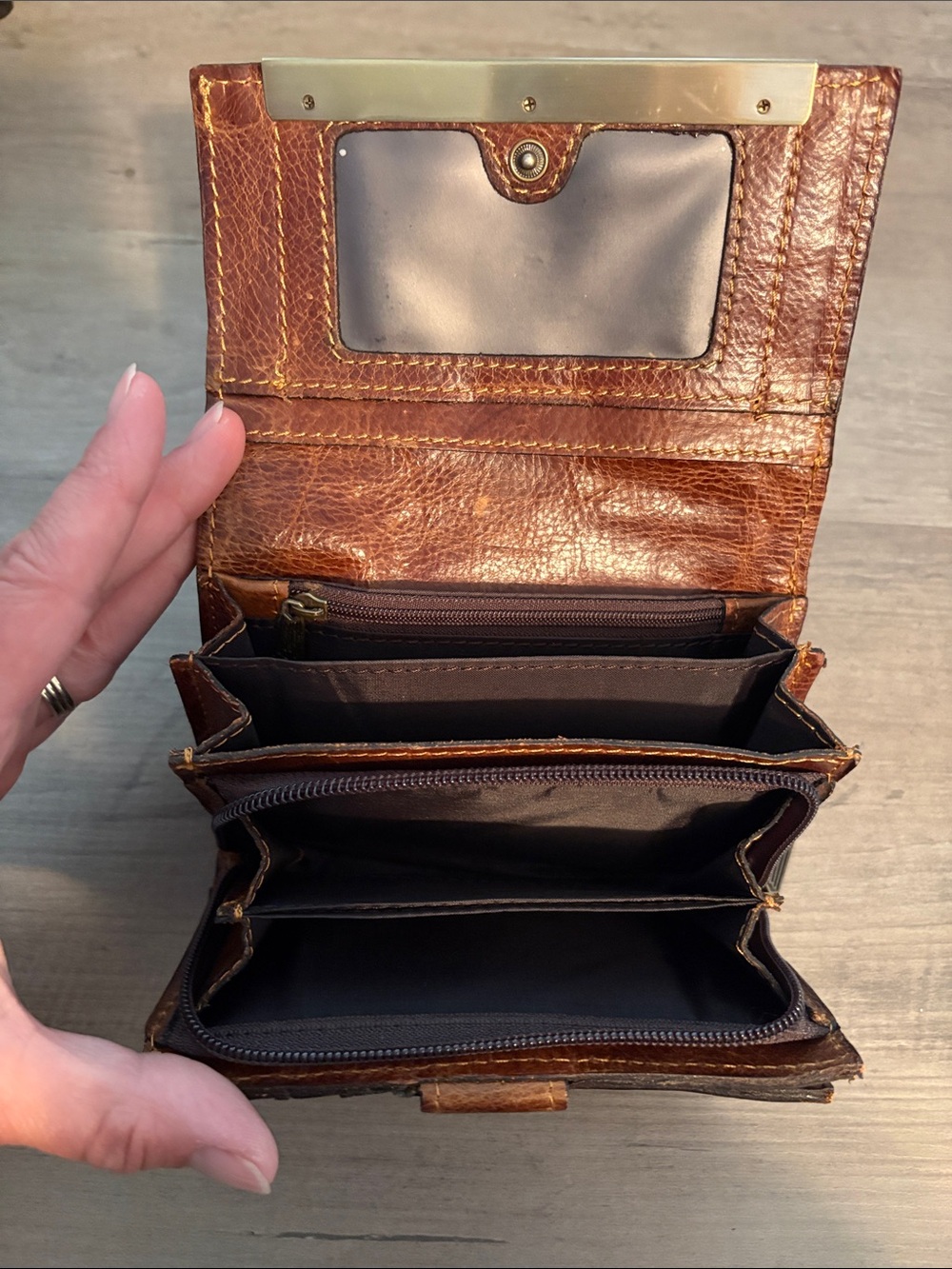 Patricia Nash Distressed Brown Leather Wallet with Gold Bar - Picture 4 of 6